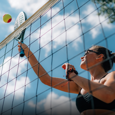 Beach tennis